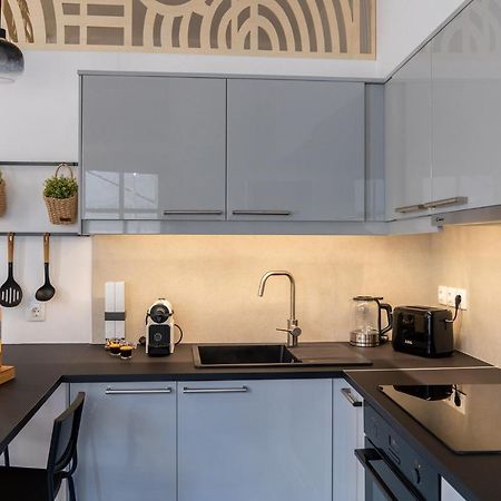 Central Suites Aegina 2 מראה חיצוני תמונה
