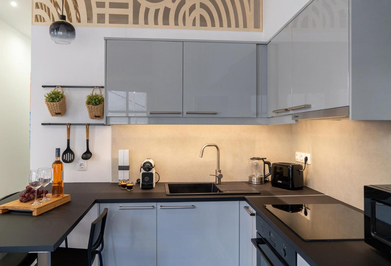 Central Suites Aegina 2 מראה חיצוני תמונה