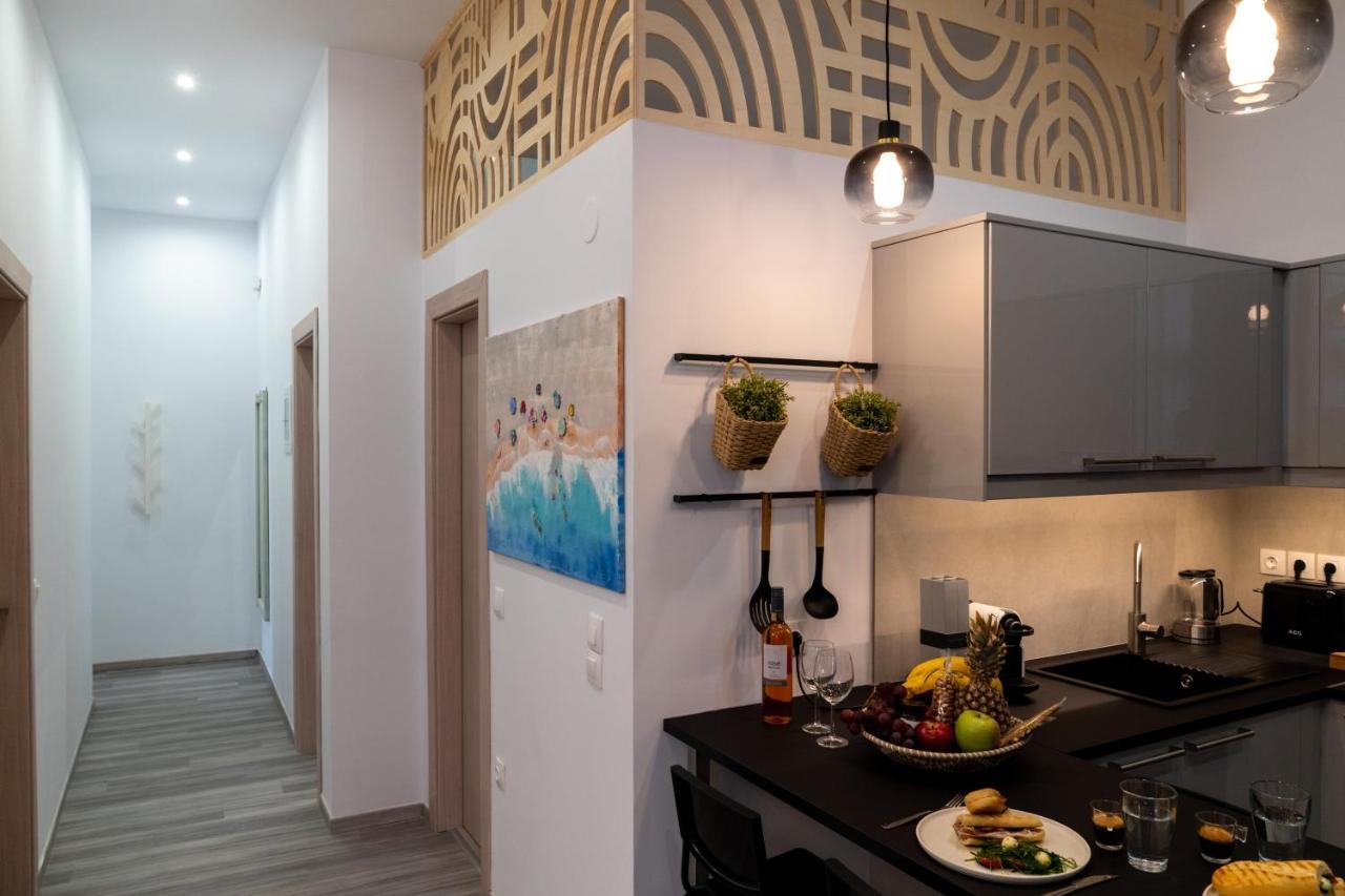 Central Suites Aegina 2 מראה חיצוני תמונה