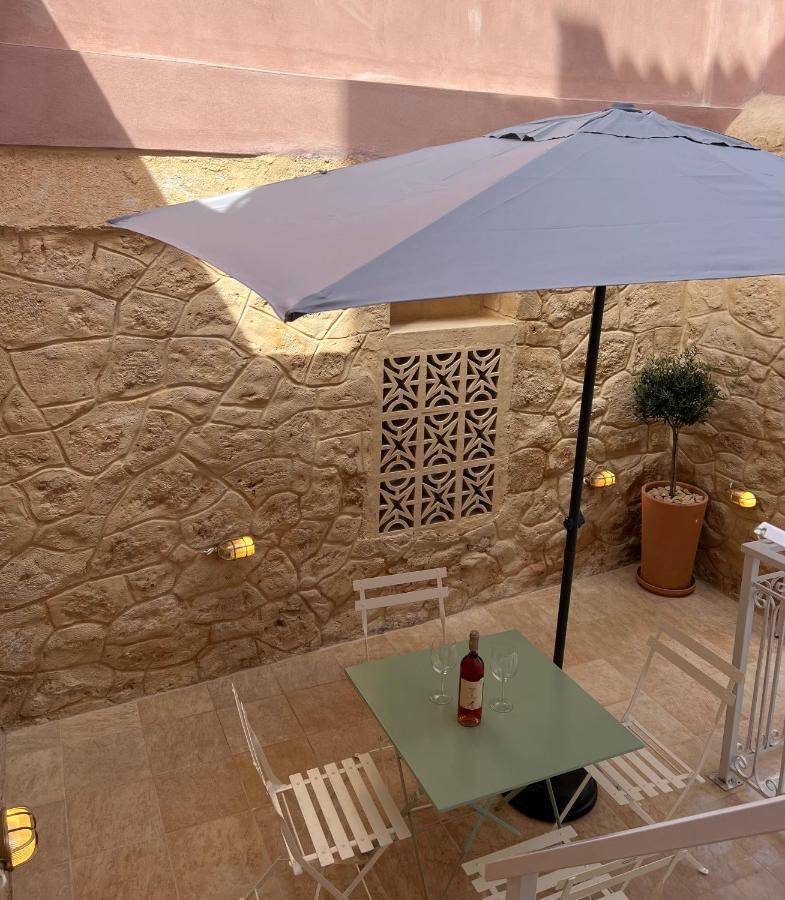 Central Suites Aegina 2 מראה חיצוני תמונה