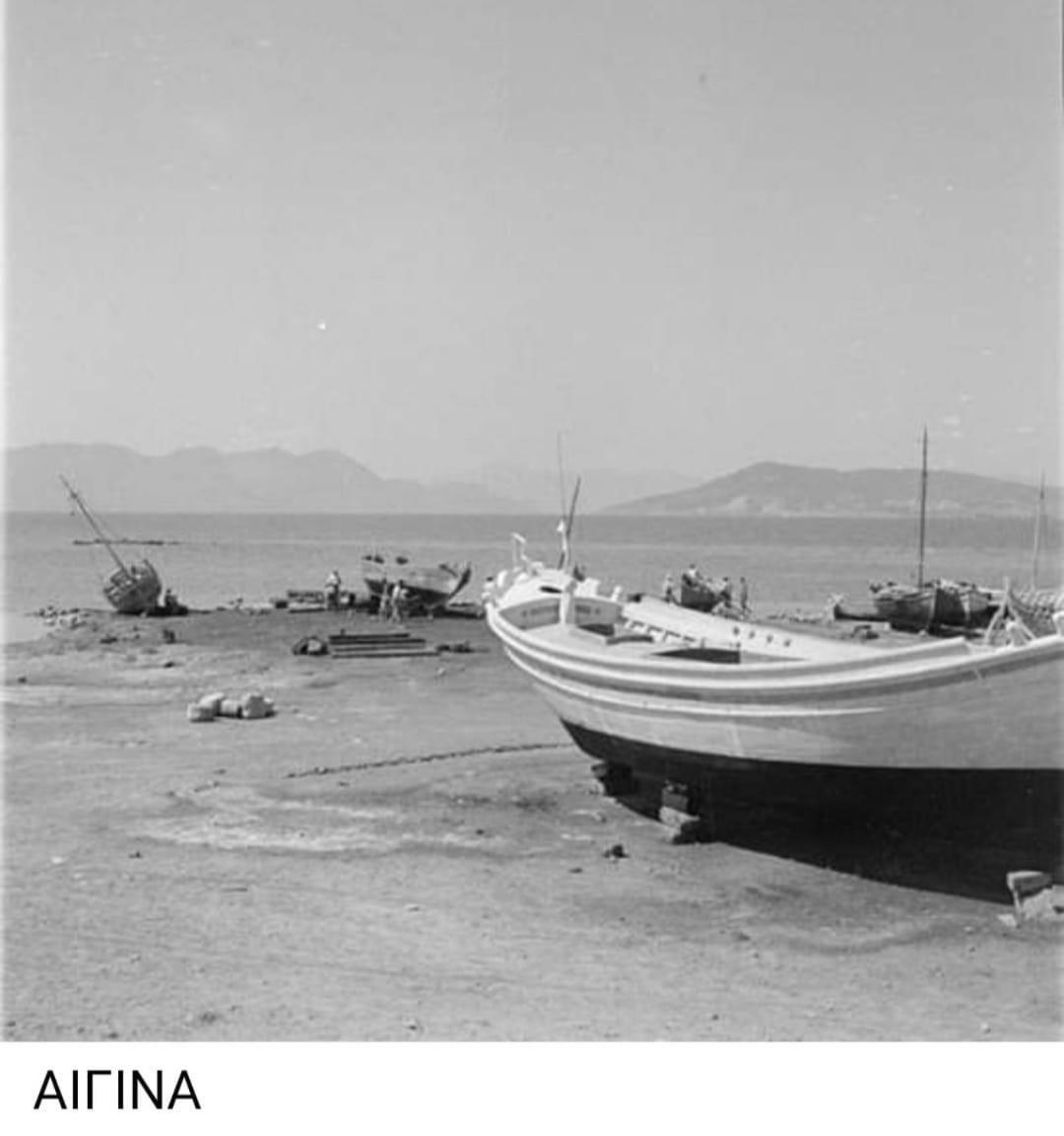 Central Suites Aegina 2 מראה חיצוני תמונה